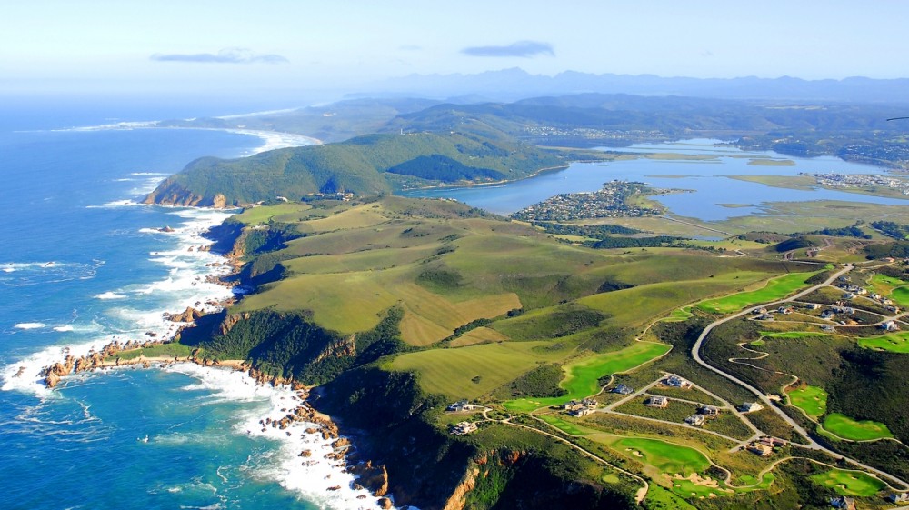 Source by Marie Storm on bookmundi.com
https://www.bookmundi.com/t/the-garden-route-in-south-africa-the-ultimate-road-trip