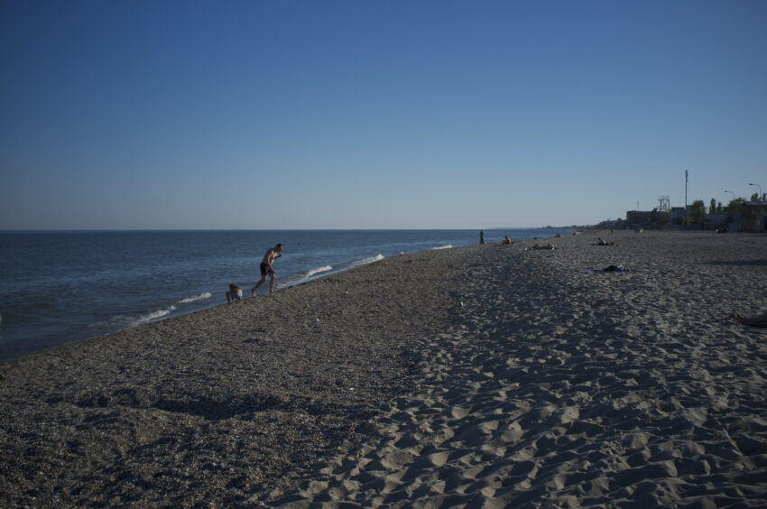 Gold Sands, Zatoka, Odessa Oblast, Ukraine
Source by Aleksandr Zykov - Under Flickr Creative Commons License
https://www.flickr.com/photos/infanticida/8786935486/