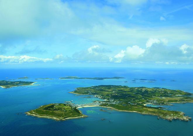 Source by www.visitcornwall.com
https://www.visitcornwall.com/places/isles-of-scilly