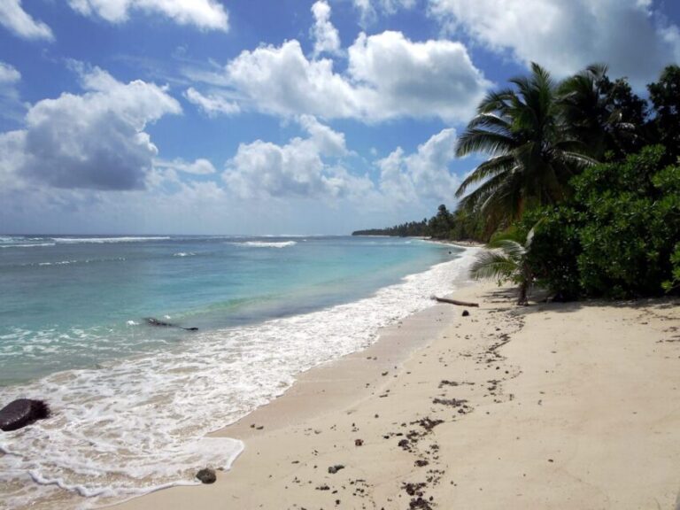 THE BEST BEACHES in Cocos Islands - The Travel Hacking Life