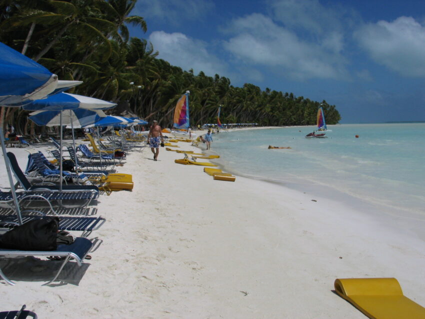Kanapali Beach, Kiribati