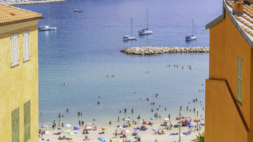 Plage des Sablettes Beach (Baie de Garavan), Menton, Monaco
