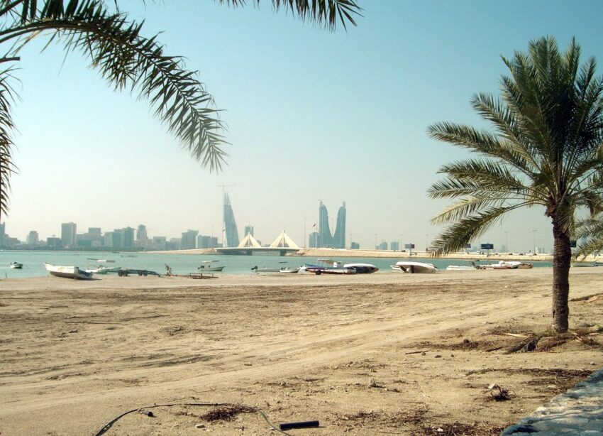 THE BEST BEACHES in Bahrain - The Travel Hacking Life