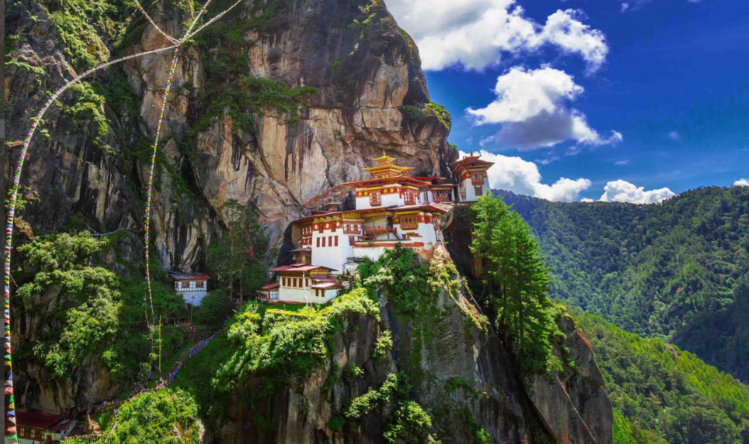 THE BEST Places To Visit In Bhutan - The Travel Hacking Life